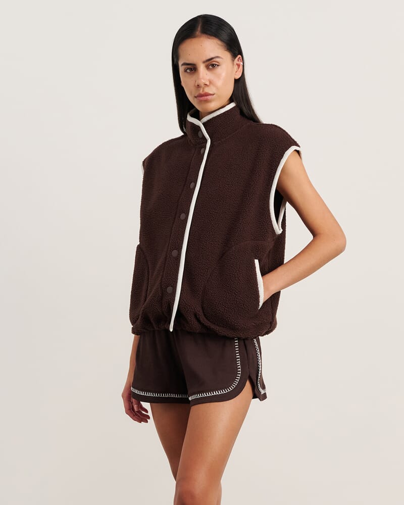 Polar Fleece Vest in DARK CHOCOLATE