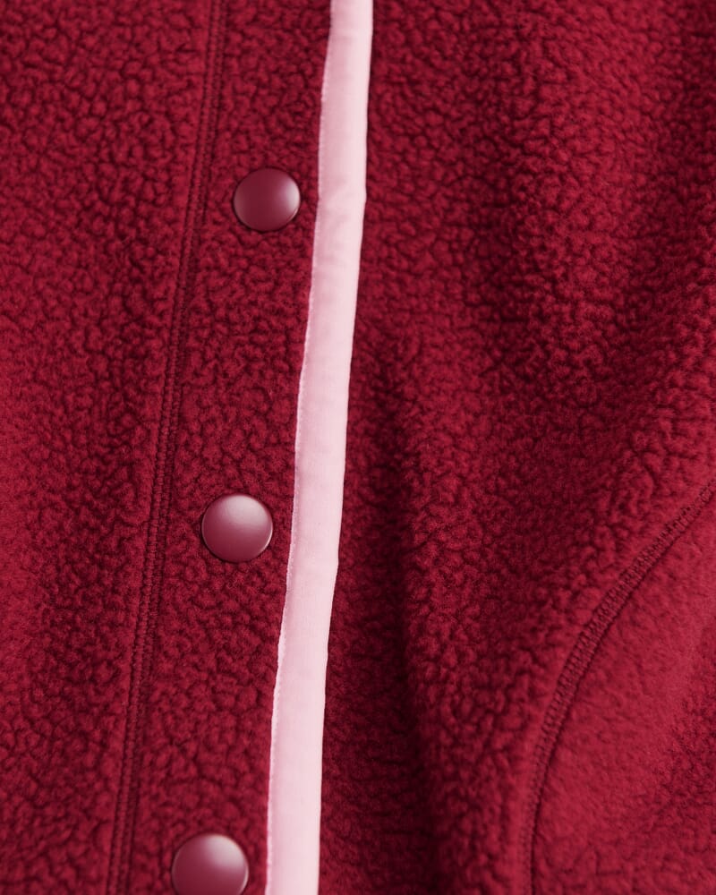 Polar Fleece Vest in WINE