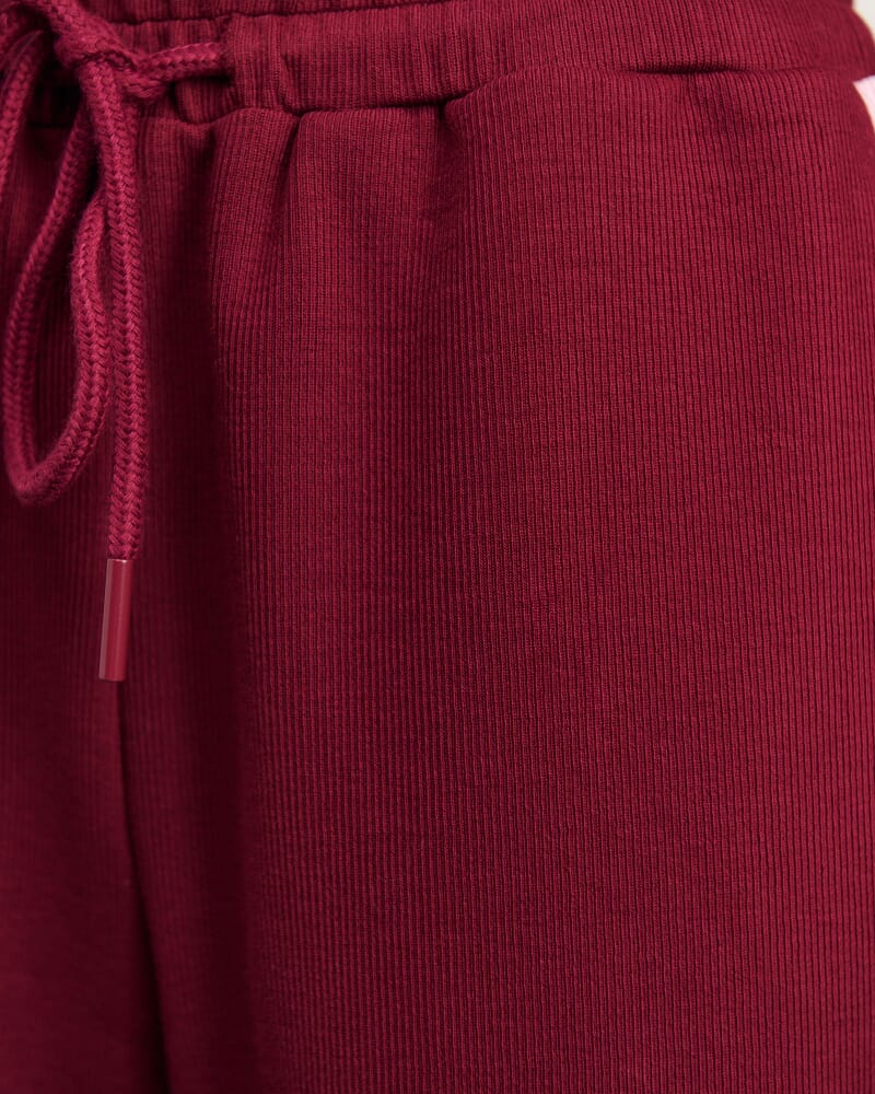 Leonie Pant in MAROON