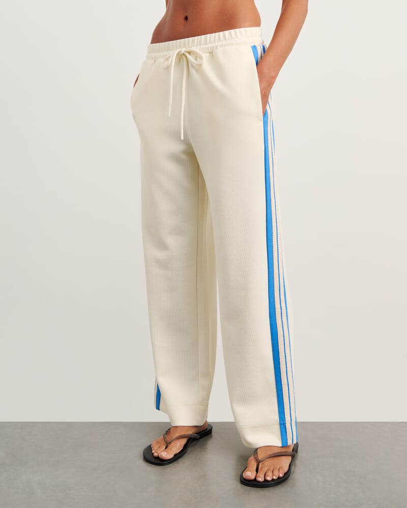 Leonie Pant in MILK