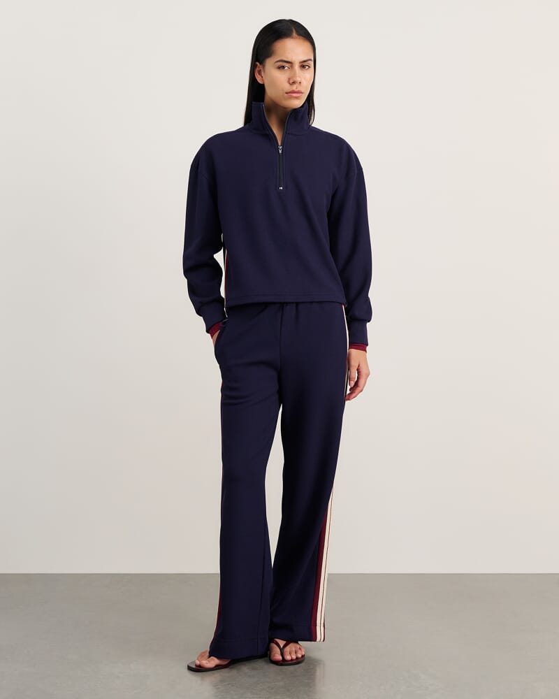 Leonie Pant in NAVY