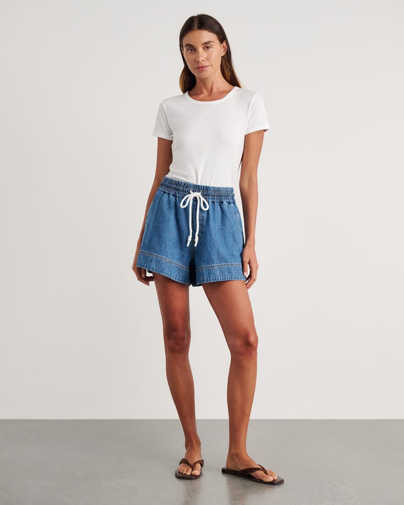 Loe Pull On Short in BLUE/WHITE