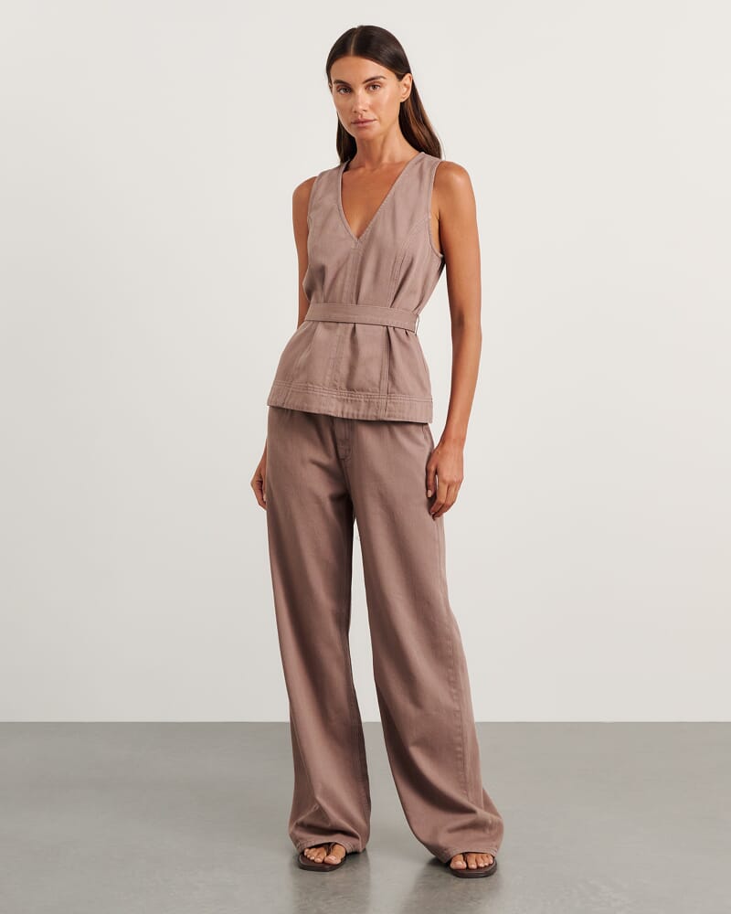 Loe Belted Top in LATTE