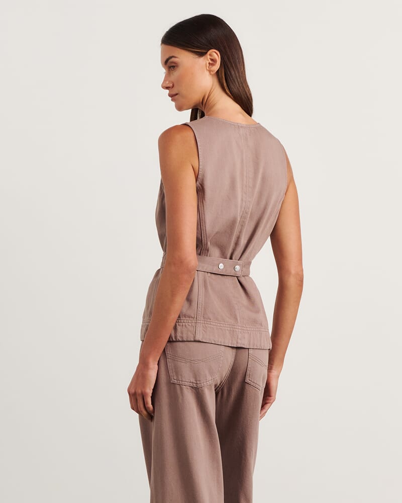 Loe Belted Top in LATTE