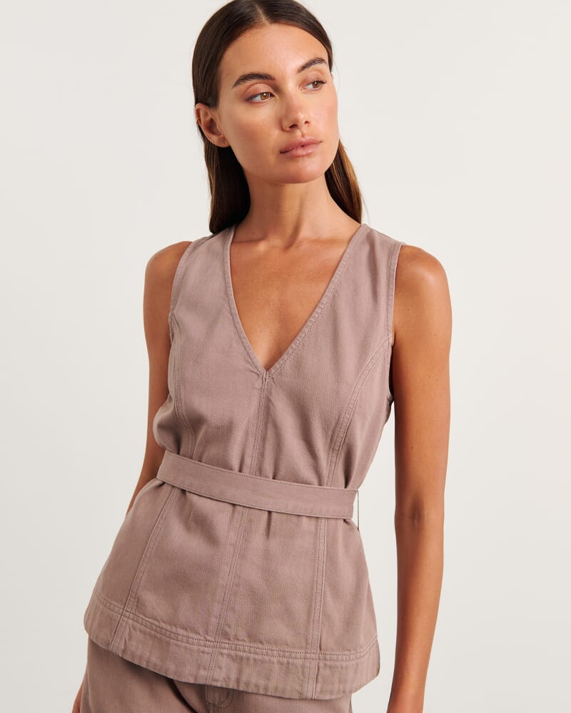Loe Belted Top in LATTE