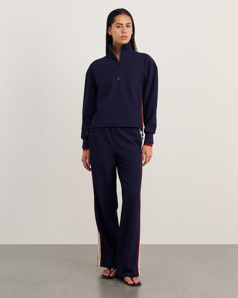 Leonie Quarter Zip in NAVY