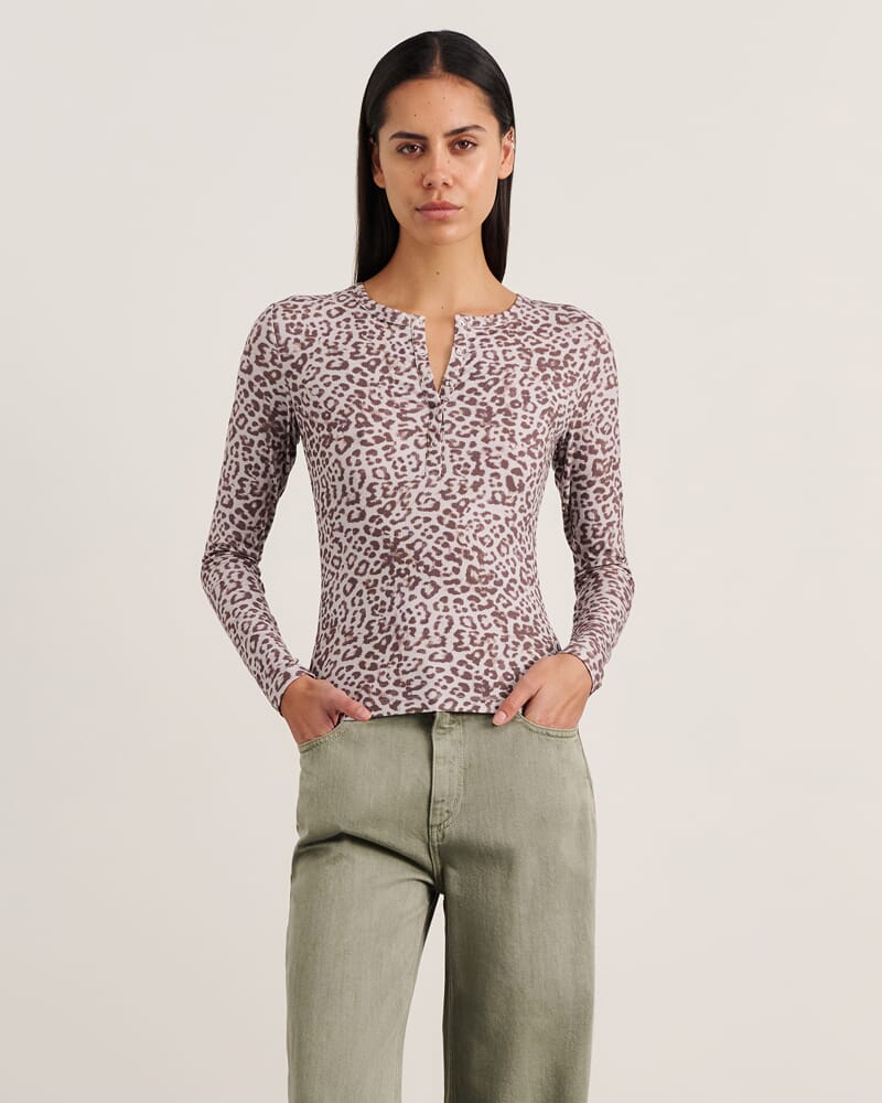 Celina Henley Top in LEOPARD