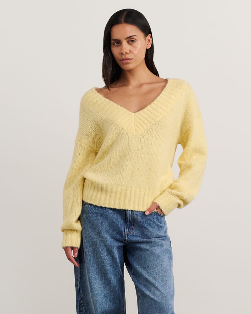 Lily V Neck Knit in SUNSHINE