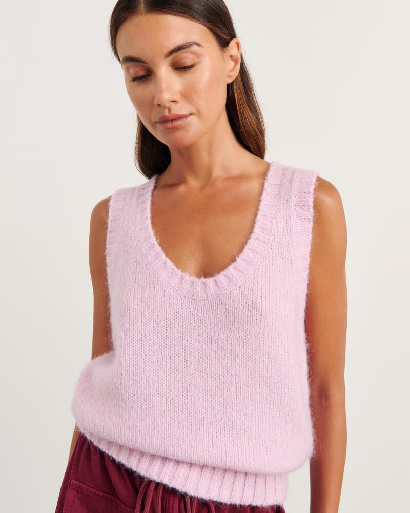 Lily Vest in PINK FROST