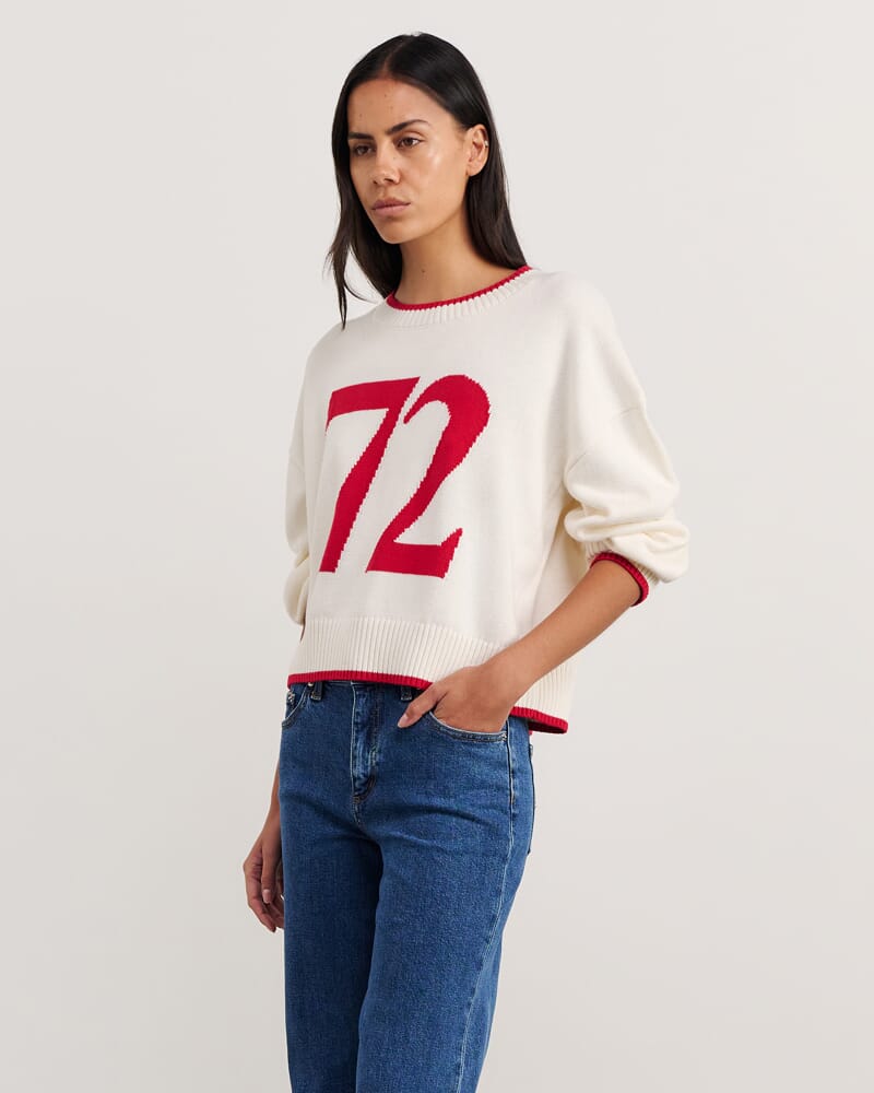 Gia Crew Knit in WHITE/MERLOT
